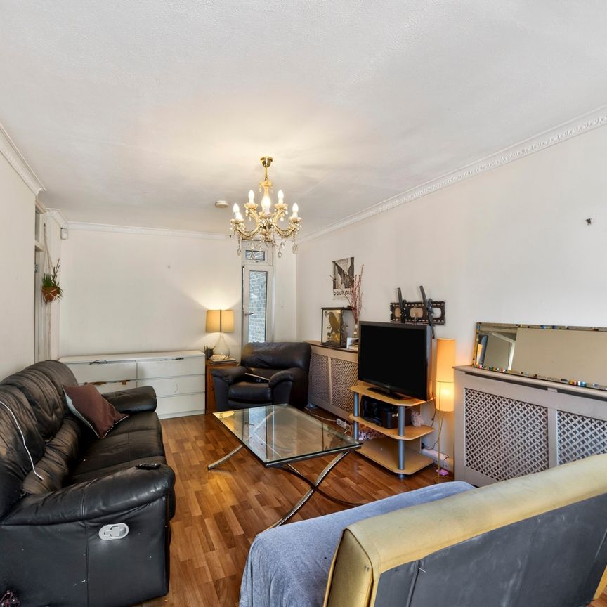 Mallard Close, Hackney, London, E9 5JL - Photo 1