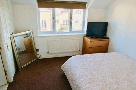 Grasholm Way, Langley, SL3 - Photo 4