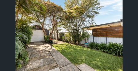 Tranquil family haven and outdoor entertainer........ - Photo 5