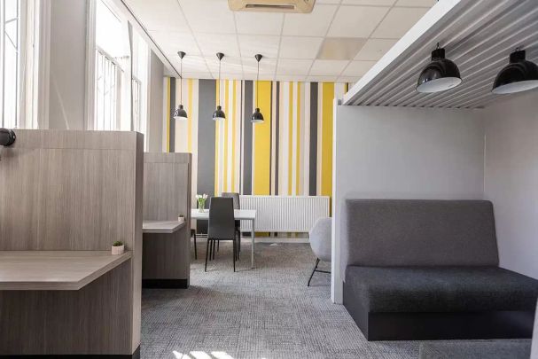 1 Bedroom Apartment - Photo 1