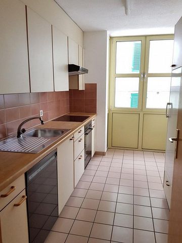 Schöne 4.5 Zimmer Wohnung mit Balkon - Foto 5