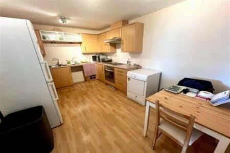 Channon Court, SO15 - Photo 4