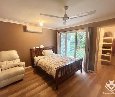 4 Bedroom Home. positioned on a quiet street within a convenient di... - Photo 5