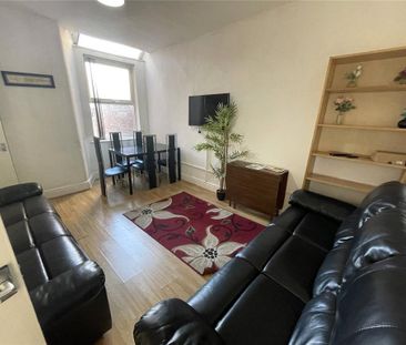 4 bedroom terraced house to rent - Photo 1