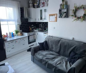 1 Bed Flat, Oxford Road, RG30 - Photo 4