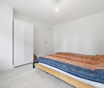 4 Bedroom House - Photo 5