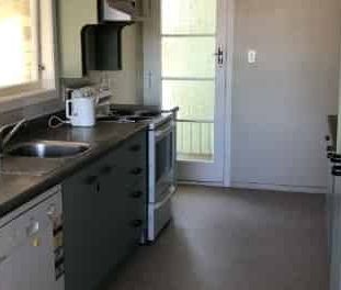 Perfect Family Living in the Heart of Queenwood - Photo 3