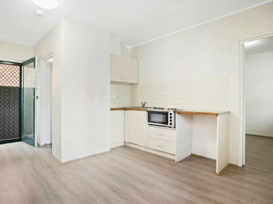 1 Bedroom Unit in The Heart Of Burwood! - Photo 1