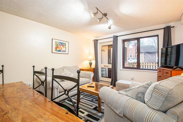2 bedroom semi-detached house to rent - Photo 1