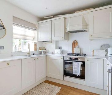 Tilford Street, Tilford, Farnham, Surrey, GU10 - Photo 4