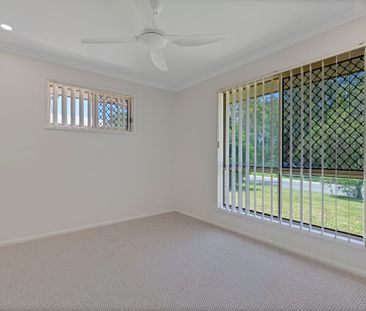 SPACIOUS 4-BEDROOM FAMILY HOME WITH POOL - PRIME LITTLE MOUNTAIN LO... - Photo 3