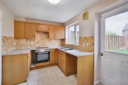 2 bedroom terraced house to rent - Photo 3