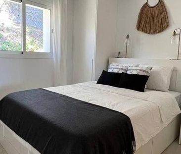 4 bedroom luxury penthouse for rent in Benahavís, Andalusia - Photo 2