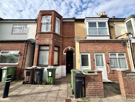 New Road, Portsmouth, PO2 - Photo 4