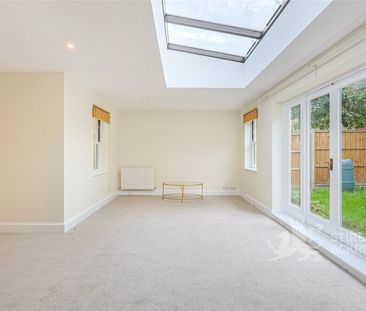 Cromford Road, Putney, SW18 1NZ - Photo 2