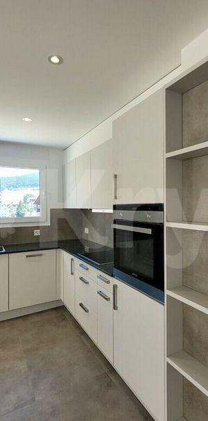 Beautiful 2.5 room apartment with view - Photo 1