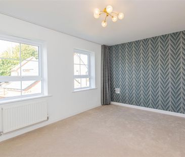 3 bed House To Let - Photo 2