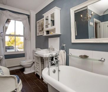 3 bedroom semi-detached house to rent - Photo 4