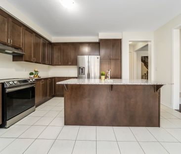 For Lease - 67 Ten Pines Road, Vaughan, Ontario - Photo 5