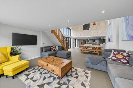 7 bedroom detached house to rent - Photo 3