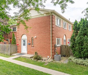 For Lease - 360 Homestead Court, London North, Ontario - Photo 2