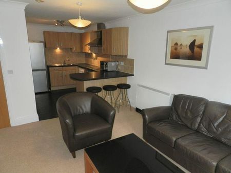 2 bedroom flat to rent - Photo 5