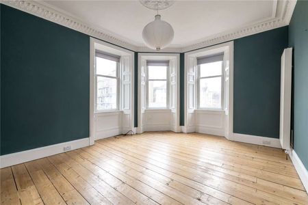 A bright and spacious, two bed, first floor apartment located in the Leith area of Edinburgh. - Photo 5