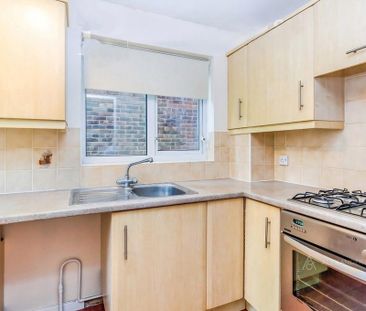 2 bedroom terraced house to rent - Photo 6