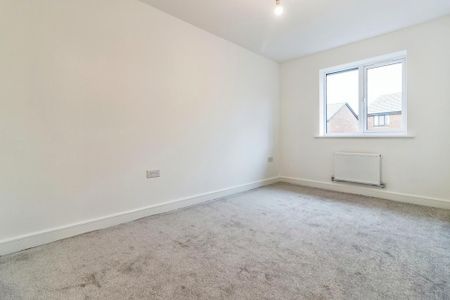 3 bedroom end of terrace house to rent - Photo 4