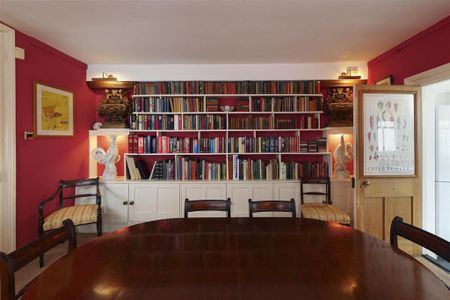 4 bedroom end of terrace house to rent - Photo 3