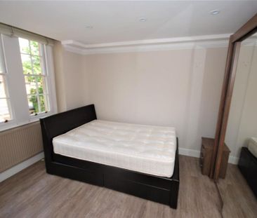 3 bedroom apartment to rent - Photo 4