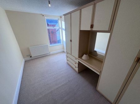 Lowndes Street, Preston - Photo 2