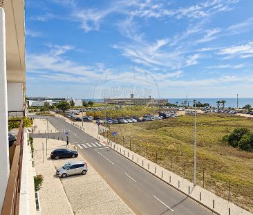 Apartment T1 in Carcavelos e Parede, Cascais - Photo 4