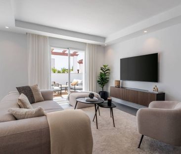 Luxury penthouse for rent in Nueva Andalucia, Spain - Photo 2