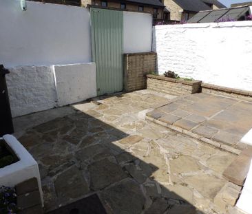 2 bedroom terraced house to rent - Photo 6