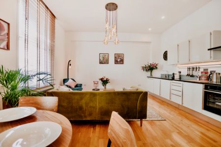 1 Bedroom Apartment - Photo 3