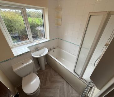 3 bedroom terraced house to rent - Photo 1