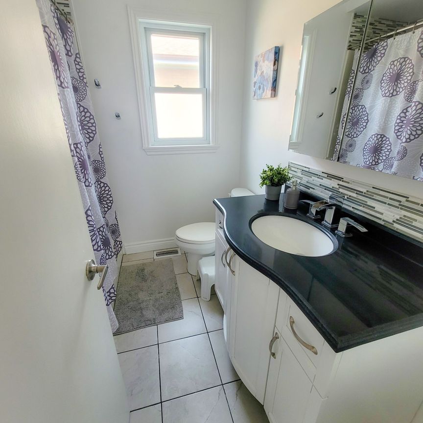 For Lease - 1002 Warden Avenue Unit# Main, Toronto, Ontario - Photo 1