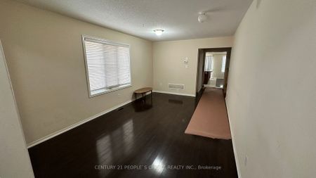 Semi-Detached Home For Lease | W8108422 - Photo 4