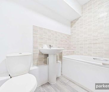 Tippett Rise, Reading, Berkshire, RG2 - Photo 5