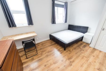 Thornville Road, Hyde Park, Leeds - Photo 2