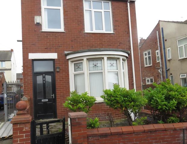 3 bedroom detached house to rent - Photo 1