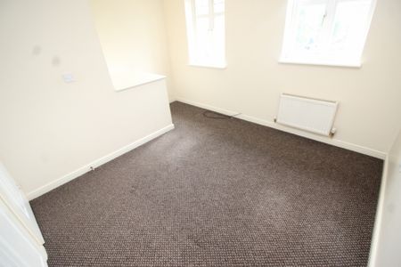 2 Bedroom Town House - Photo 2