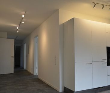 Neu ausgebaute 2-Zimmer-Wohnung mit EBK in gepflegtem Privathaus in... - Photo 5