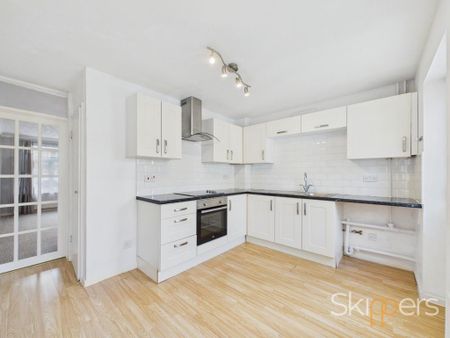 2 bedroom end of terrace house to rent - Photo 5