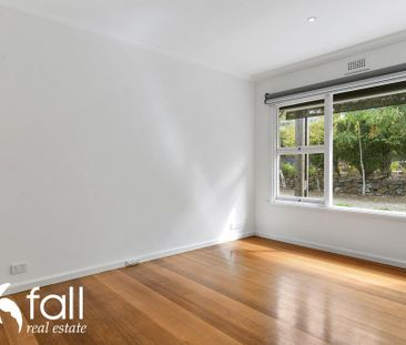 Stunning Views in Sought-After Mount Stuart - Photo 3