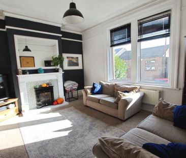 3 bedroom terraced house to rent - Photo 4