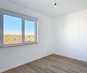 Appartement te huur in Watermaal-Bosvoorde voor € 1.000 met 1 slaap... - Photo 4