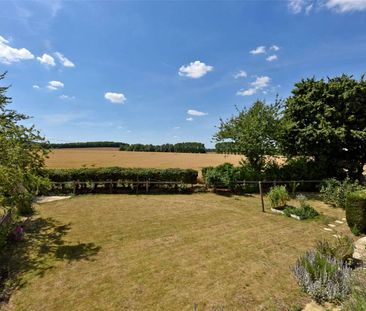 A lovely family home with superb countryside views - Photo 4