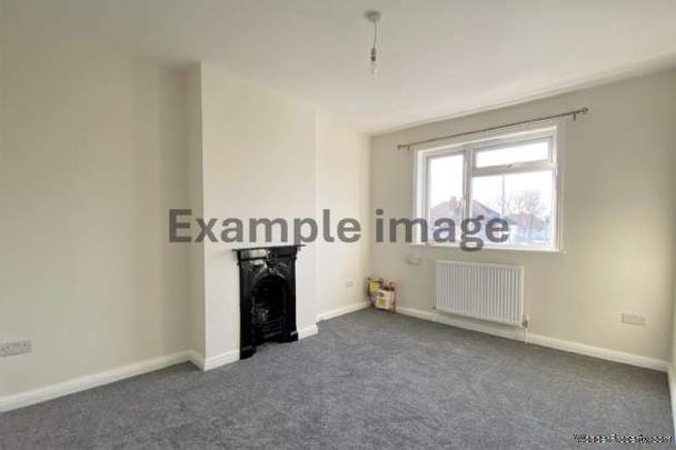 2 bedroom property to rent in Sutton - Photo 1